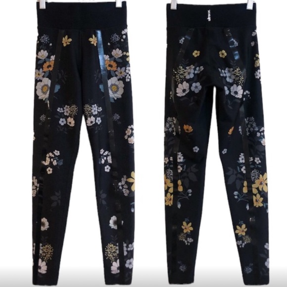 🐚Bundle Ultracor High Waist Athletic Compression Seamless Leggings XS/one NWT🐚 - Picture 5 of 12